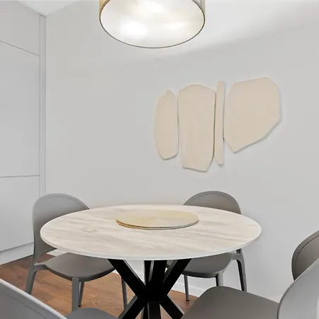 Lam Ivory Ac - Balcony * Bratysława