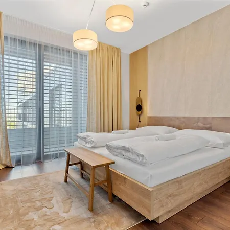 Lam Ivory Ac - Balcony Bratysława