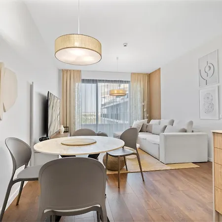 Lam Ivory Ac - Balcony شقة