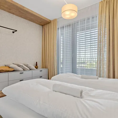 Lam Ivory Ac - Balcony ברטיסלאבה