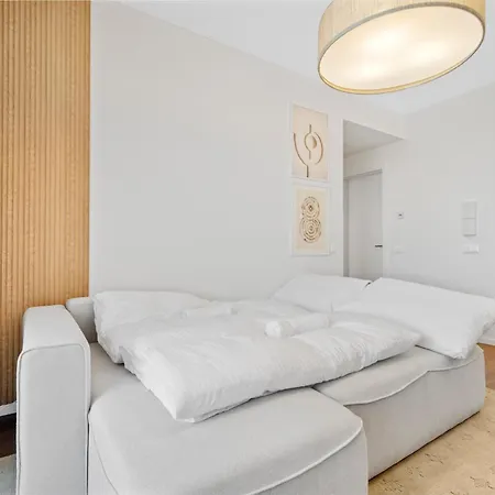 דירה Lam Ivory Ac - Balcony ברטיסלאבה