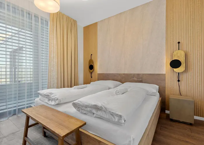 Lam Ivory Ac - Balcony ברטיסלאבה